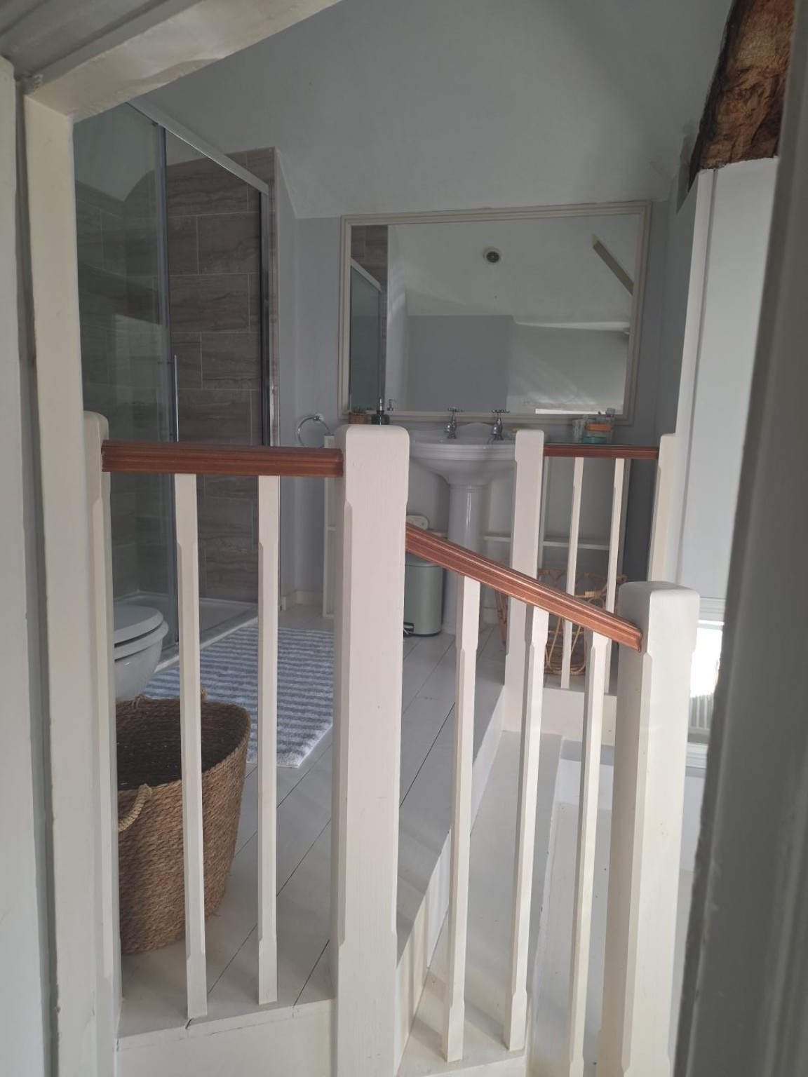 Bedroom 1 ensuite