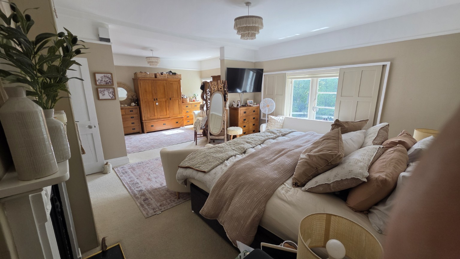 Bedroom 0