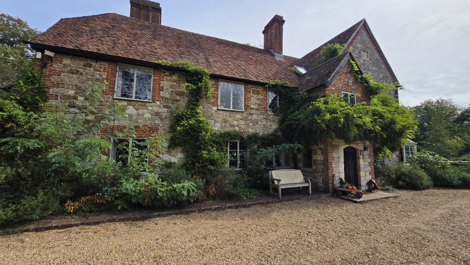 Historic Netley Lodge exterior